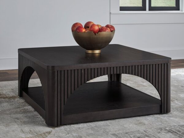 T760-8 Cocktail Table